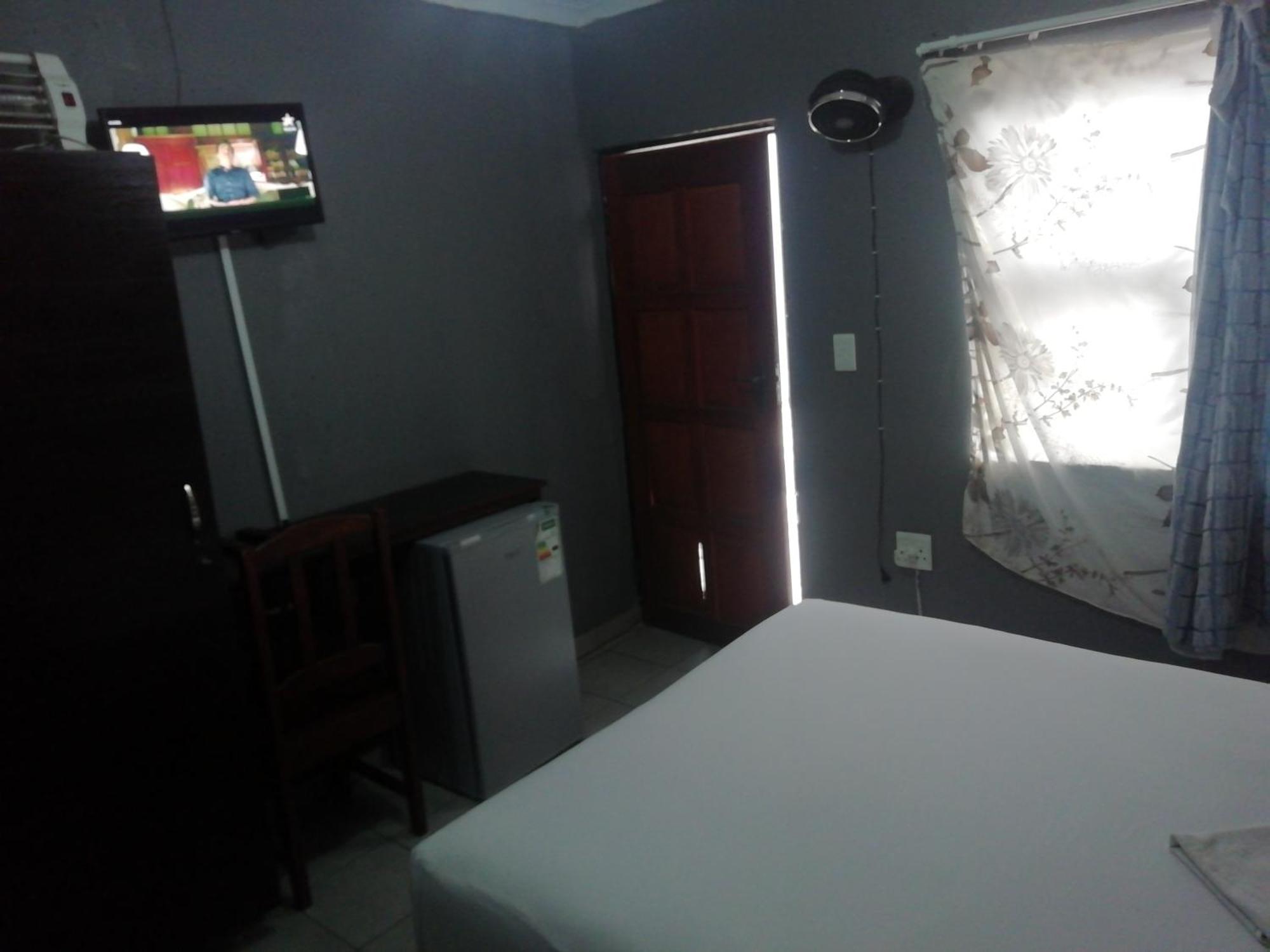 Fgm Guesthouse 2 Alberton Rom bilde